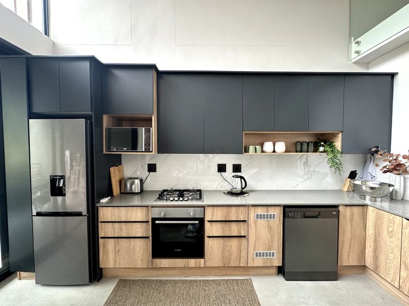 EXCLUSIVE APARTMENT | 322 ON BOULEVARD, ZIMBALI LAKES - Photo 8