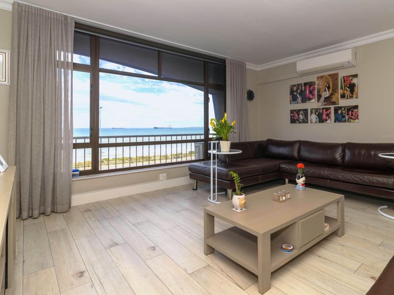Fully renovated front-row bliss - Photo 8