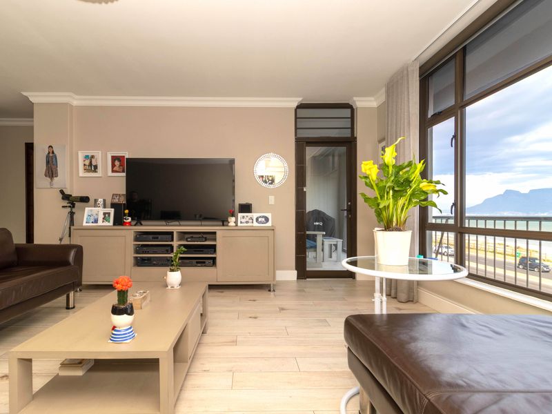Fully renovated front-row bliss - Photo 7