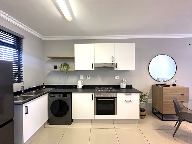 MODERN 2-BEDROOM APARTMENT – IDEAL FOR STUDENTS, INVESTORS, AND GAUTENG COMMUTERS - Photo 10