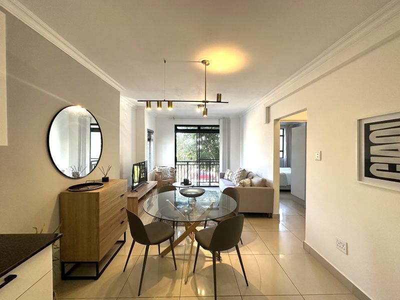 MODERN 2-BEDROOM APARTMENT – IDEAL FOR STUDENTS, INVESTORS, AND GAUTENG COMMUTERS - Photo 4