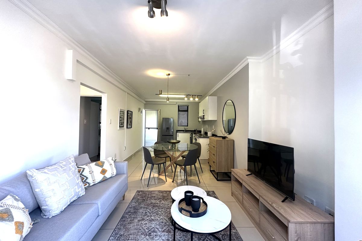 MODERN 2-BEDROOM APARTMENT – IDEAL FOR STUDENTS, INVESTORS, AND GAUTENG COMMUTERS - Photo 5