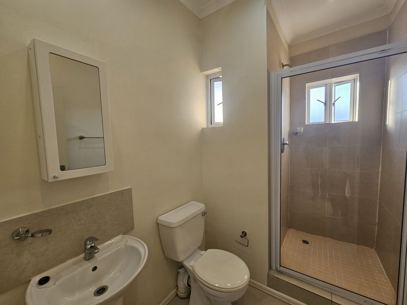 DUAL MANDATE-APARTMENT IN SHEFFIELD MANOR ESTATE - Photo 10