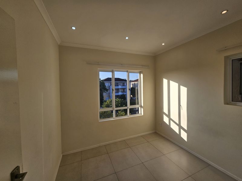 DUAL MANDATE-APARTMENT IN SHEFFIELD MANOR ESTATE - Photo 7