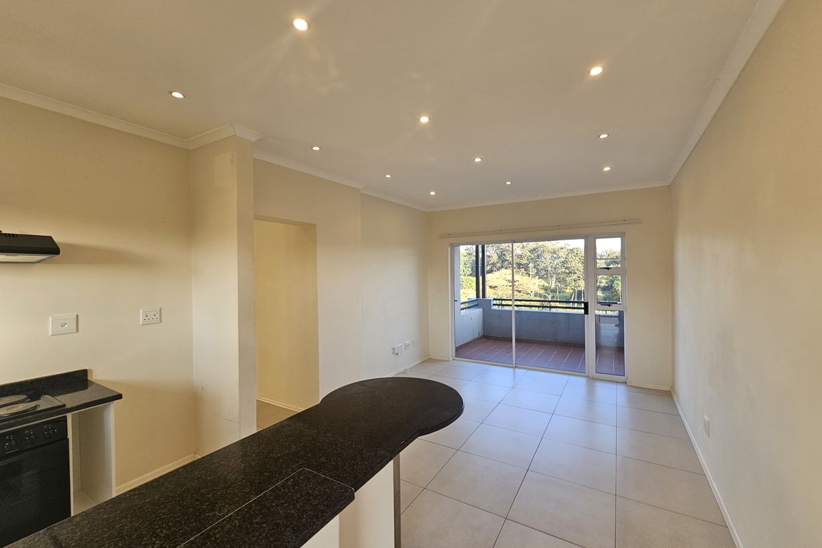 DUAL MANDATE-APARTMENT IN SHEFFIELD MANOR ESTATE - Photo 5
