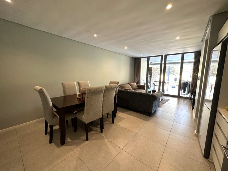 GROUND FLOOR APARTMENT WITH PEACEFUL FOREST VIEWS - Photo 4