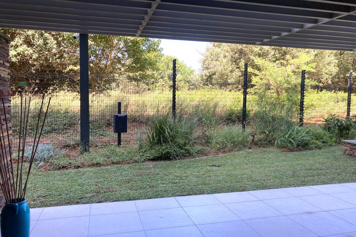 GROUND FLOOR APARTMENT WITH PEACEFUL FOREST VIEWS - Photo 3