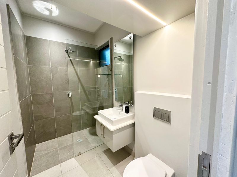 MODERN STUDIO APARTMENT IN OCEANS CLUB | ZIMBALI LAKES ESTATE - Photo 7