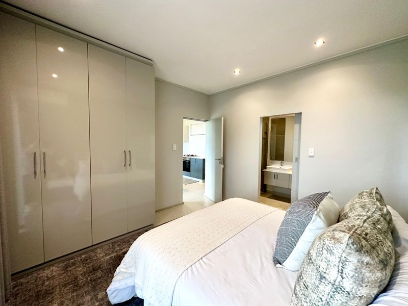 NO TRANSFER DUTY – OCEAN CLUB | ZIMBALI LAKES ESTATE - Photo 9