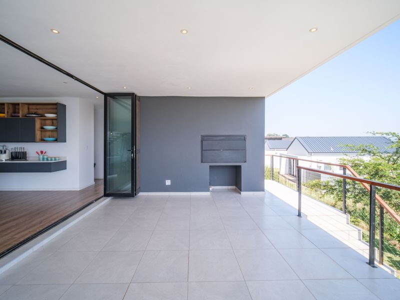 4 Bedroom Stunning Coastal Family Home in Seaton Estate - Photo 6