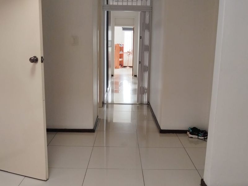 4 Bedroom house to let - Photo 3