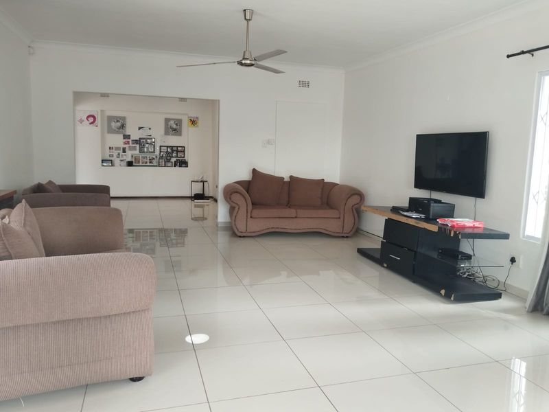 4 Bedroom house to let - Photo 10