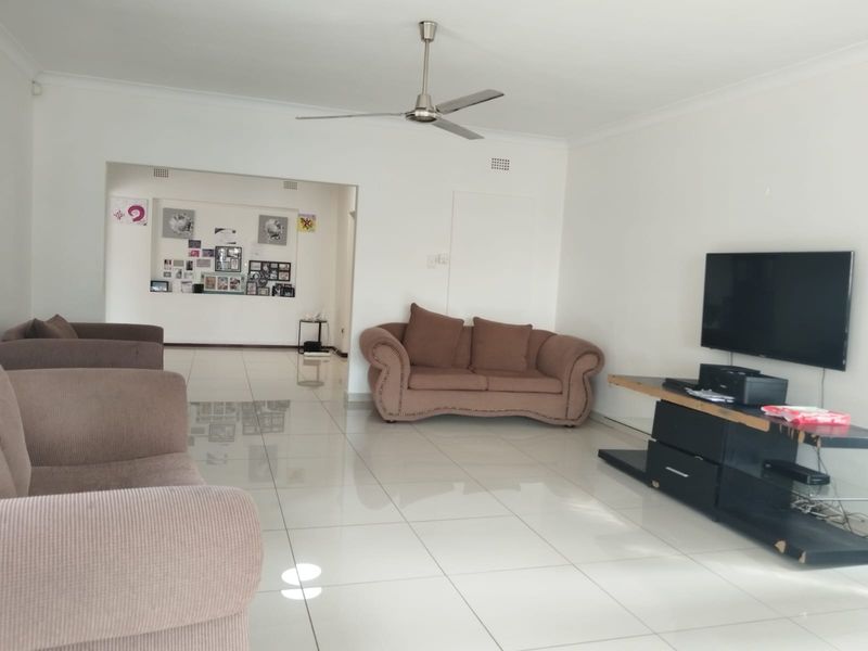 4 Bedroom house to let - Photo 9