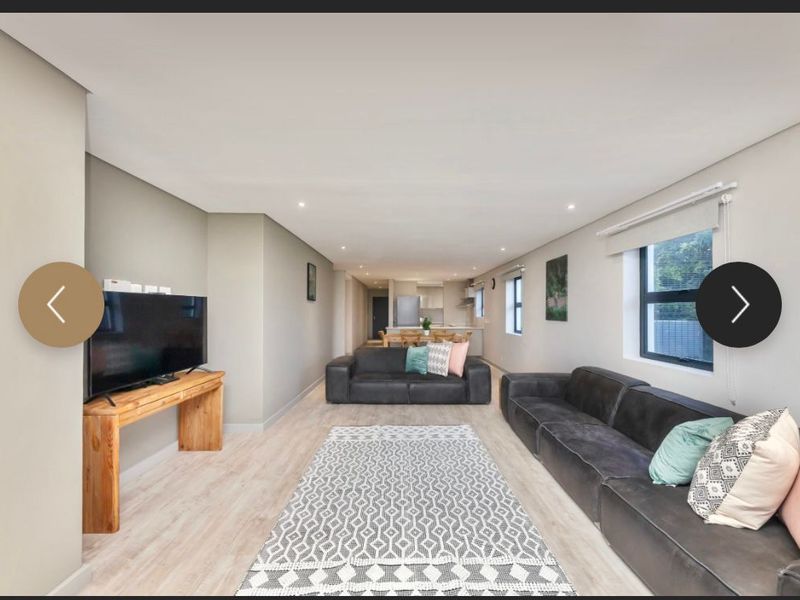 Beautifully Furnished Apartment in Big Bay - Photo 3