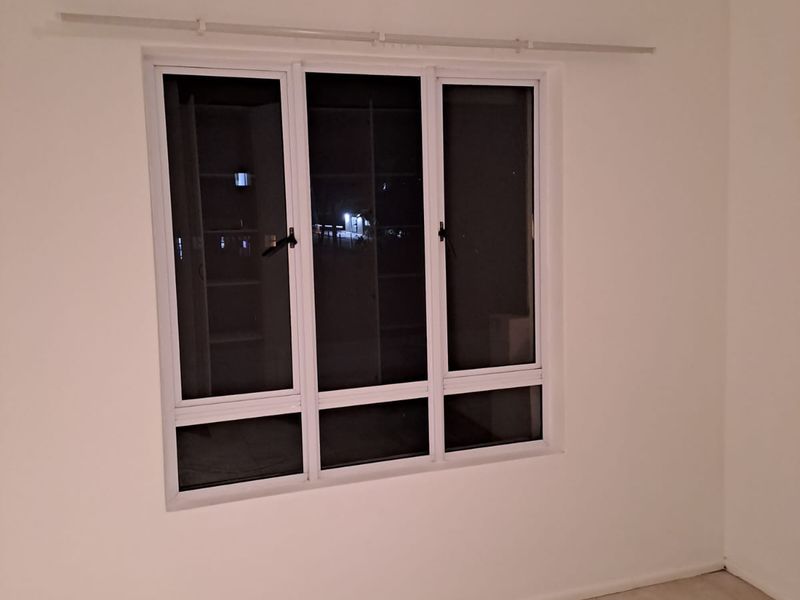 SHEFFIELD MANOR ESTATE-TOP FLOOR APARTMENT FOR SALE - Photo 6