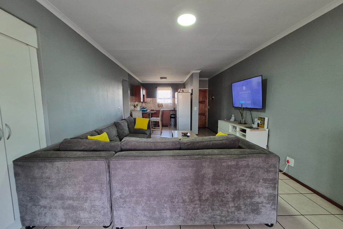 Stunning 3 bedroom for sale - Photo 4