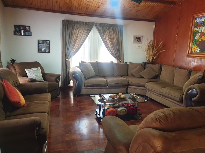 4 Bedroom house for sale in Dalview - Photo 3