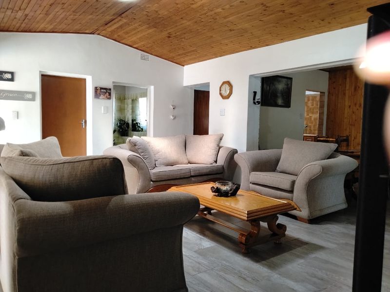 4 Bedroom house for sale in Dalview - Photo 5