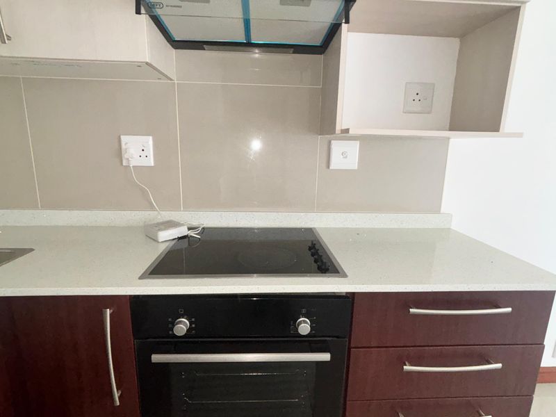 Modern 1-Bedroom Apartment on Park Avenue – R10,000 p/m - Photo 6