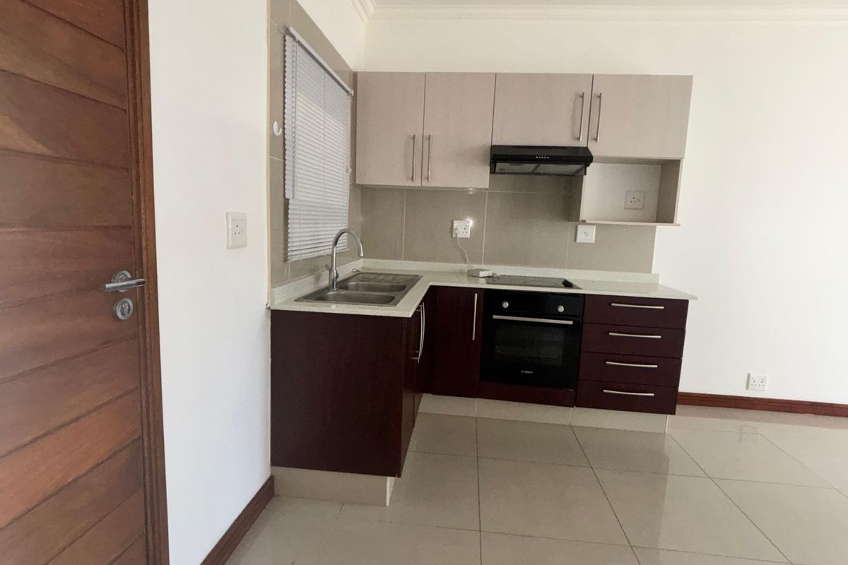 Modern 1-Bedroom Apartment on Park Avenue – R10,000 p/m - Photo 5
