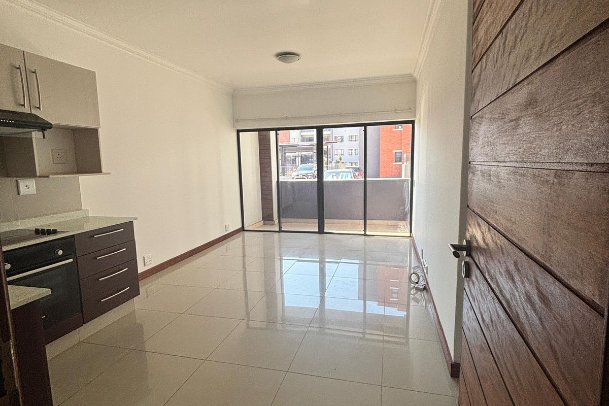 Modern 1-Bedroom Apartment on Park Avenue – R10,000 p/m - Photo 3