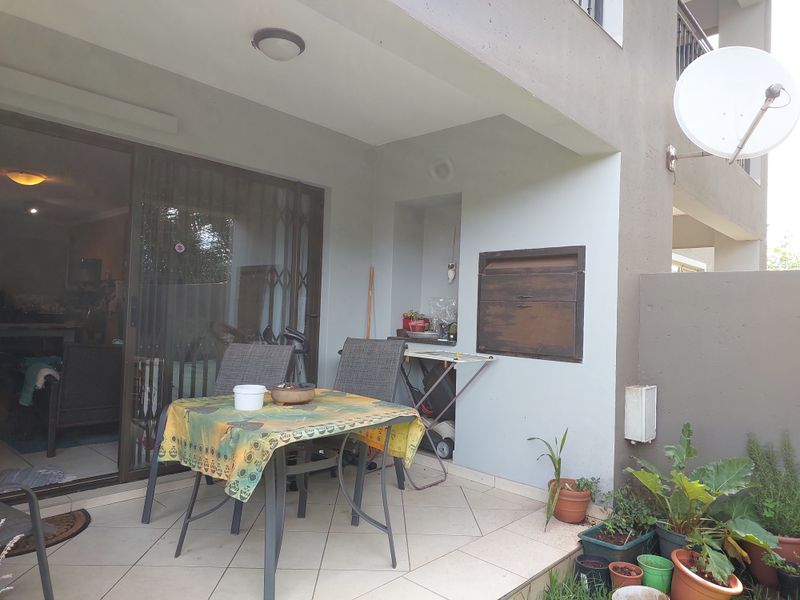 2 Bedroom Townhouse in Henley on Klip to Rent - Photo 3