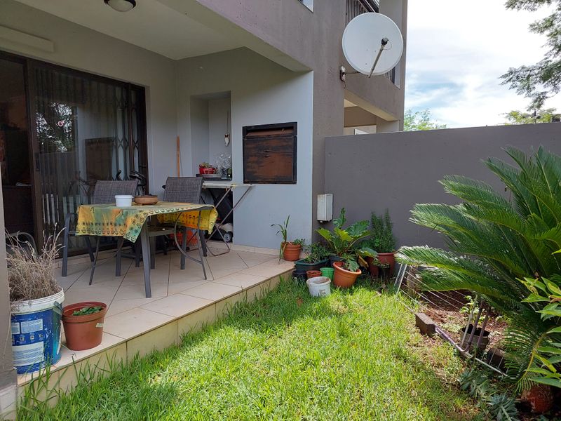 2 Bedroom Townhouse in Henley on Klip to Rent - Photo 2