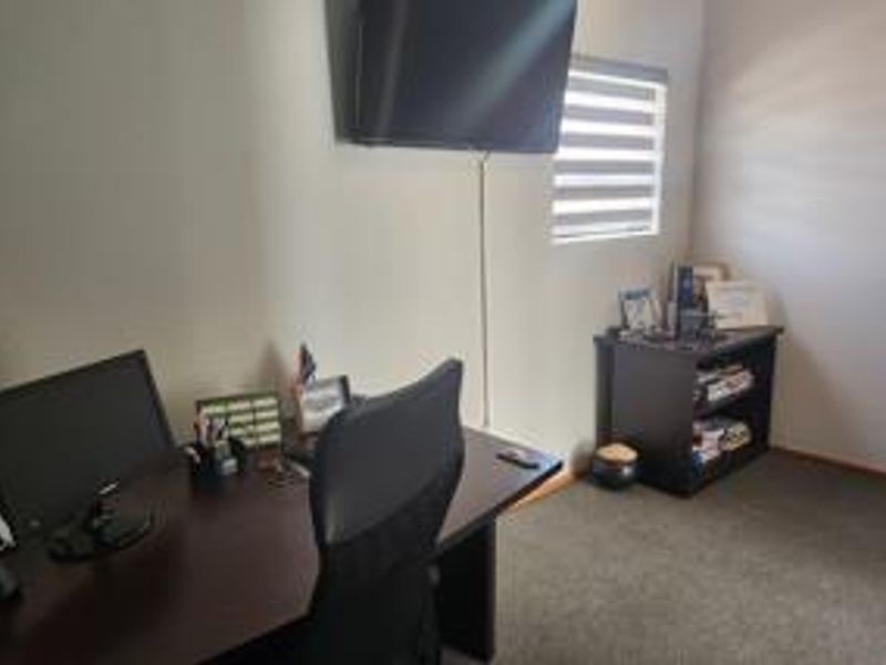 Luxury Cluster, Move In Ready! - Photo 10