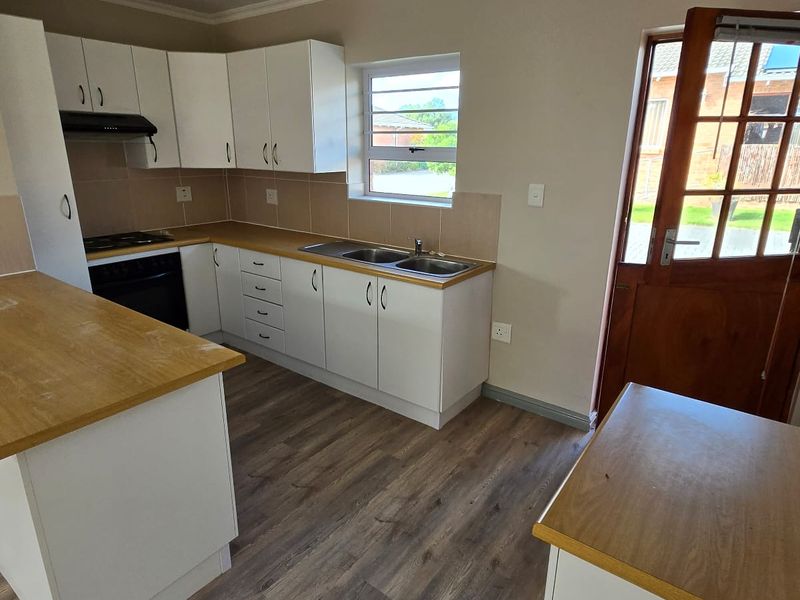 STRESS-FREE AND RELAXED LIFESTYLE IN THIS MODERN RETIREMENT VILLAGE - Photo 5