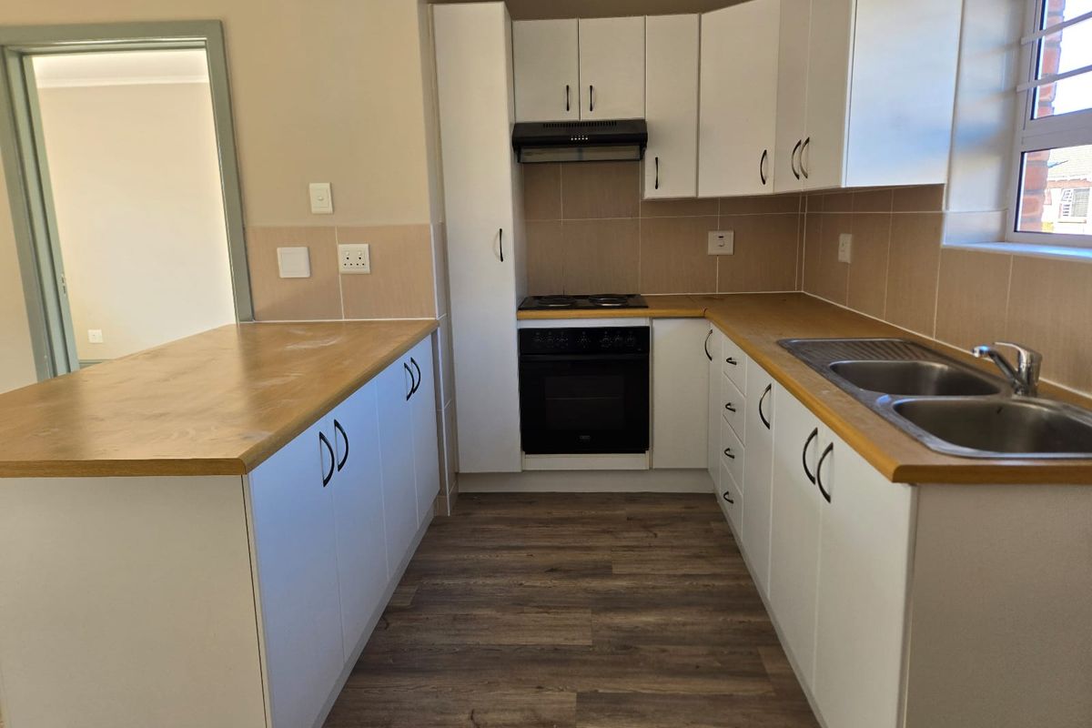 STRESS-FREE AND RELAXED LIFESTYLE IN THIS MODERN RETIREMENT VILLAGE - Photo 4