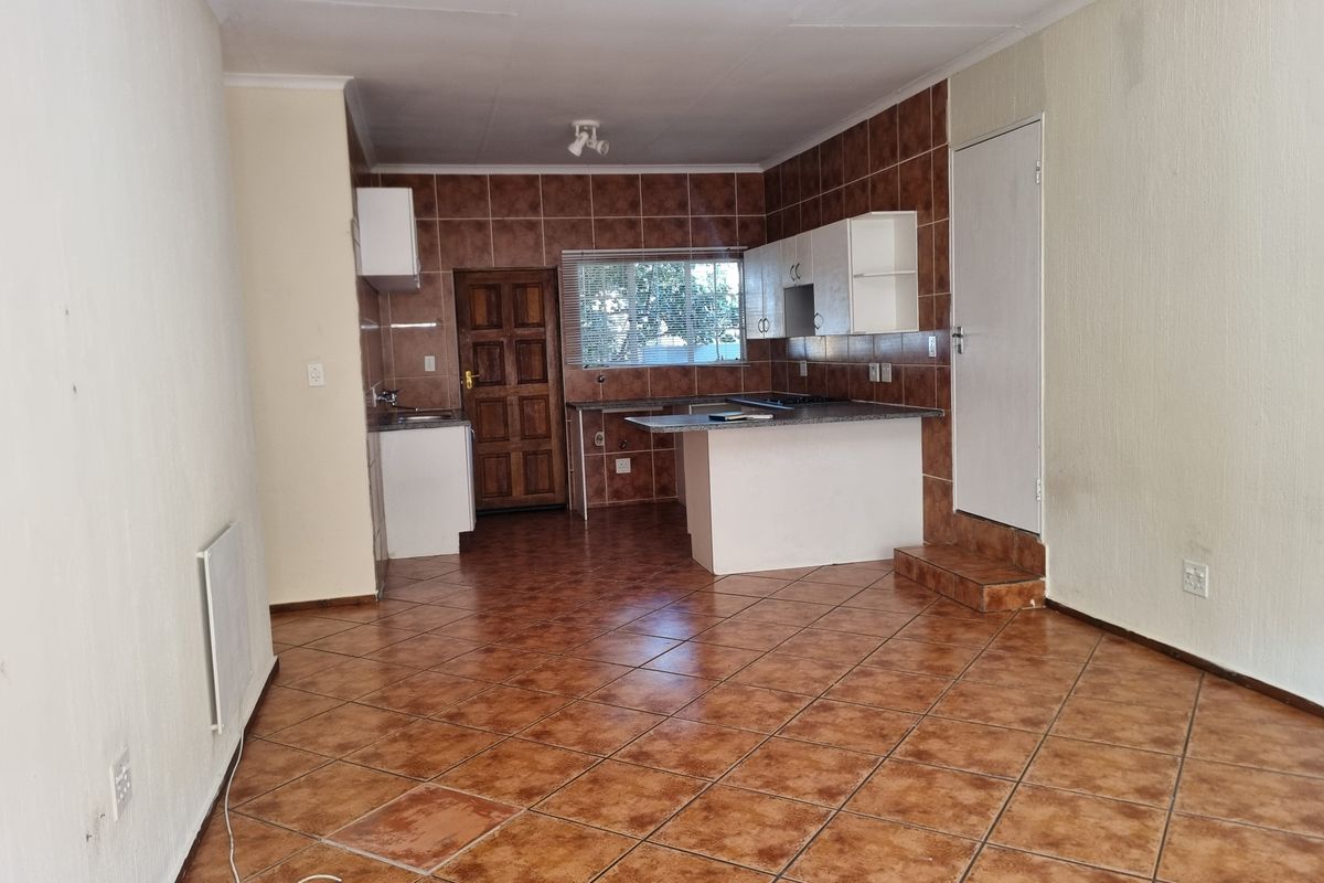 3 Bedroom Home in Sought-After Northgate - Photo 4