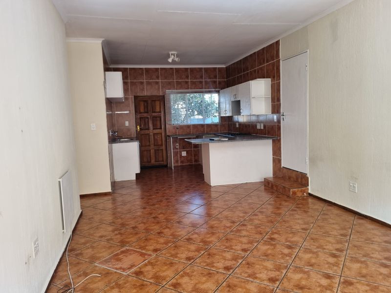 3 Bedroom Home in Sought-After Northgate - Photo 4