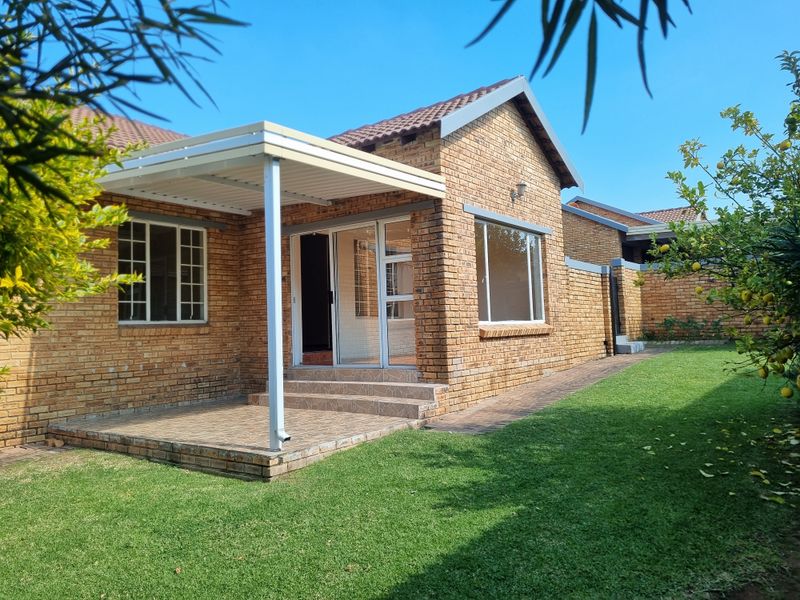 3 Bedroom Home in Sought-After Northgate - Photo 3