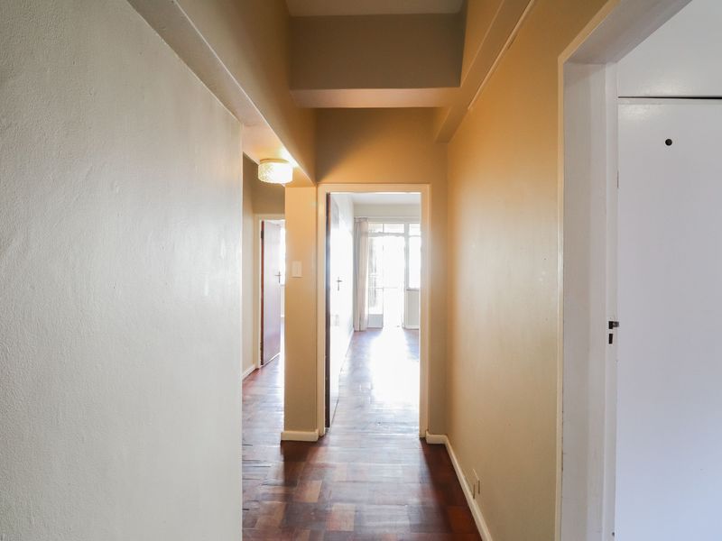 2 BED 1 BATH APARTMENT FOR SALE - Photo 2