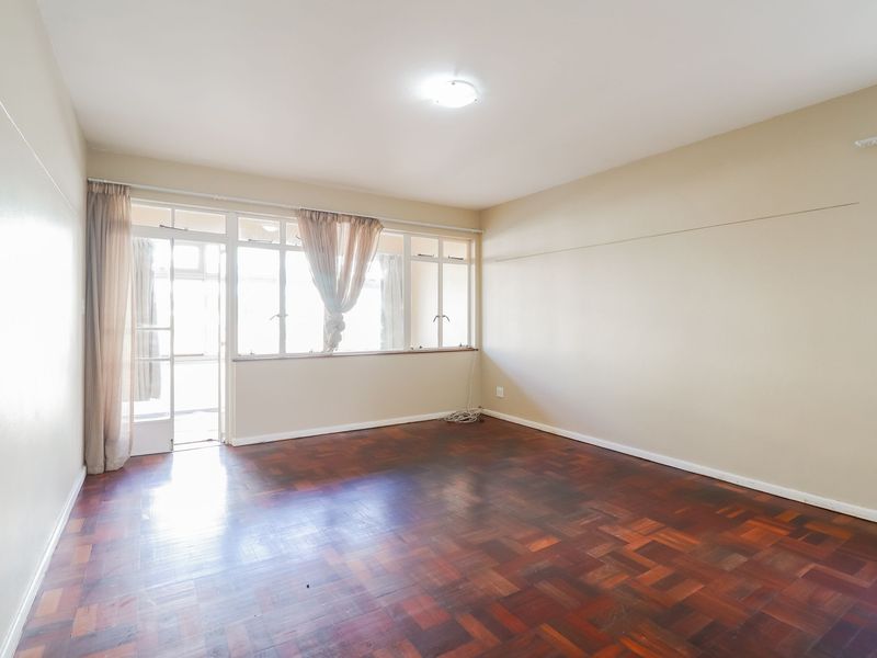 2 BED 1 BATH APARTMENT FOR SALE - Photo 3