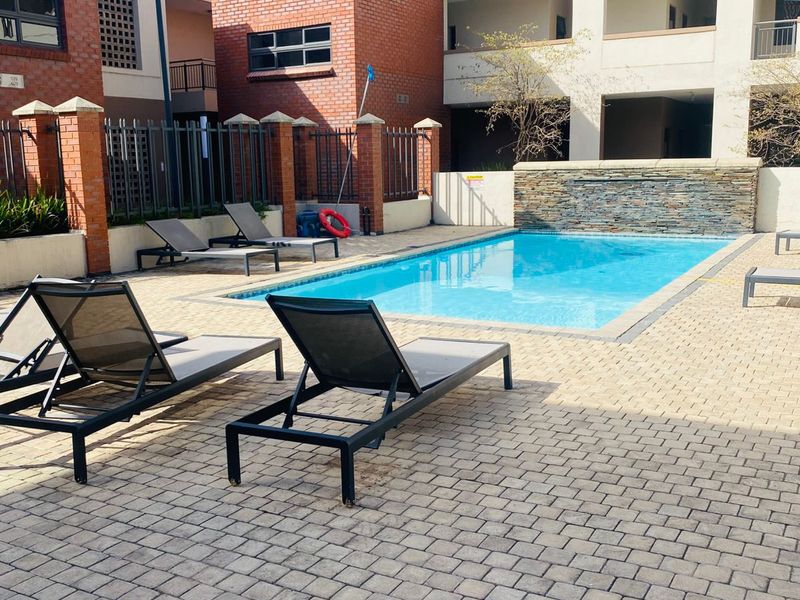 Modern 2-Bedroom, 2-Bathroom Apartment To Let - Photo 3