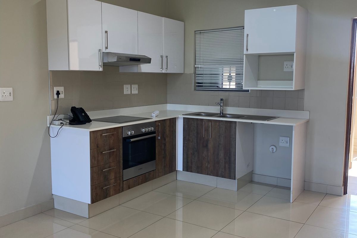 Modern 2-Bedroom, 2-Bathroom Apartment To Let - Photo 5