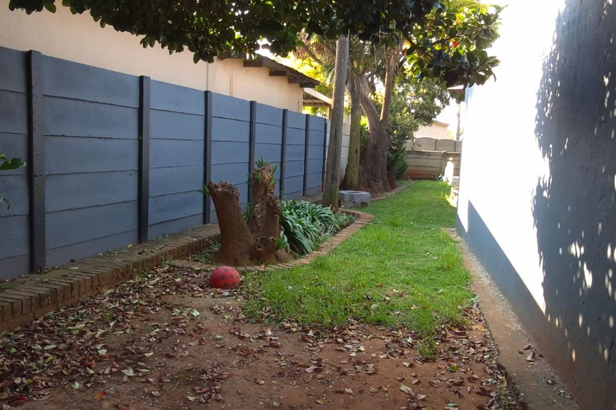 3 Bedroom House - Photo 4