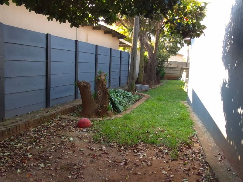 3 Bedroom House - Photo 4