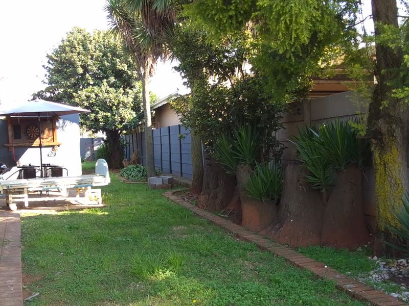 3 Bedroom House - Photo 3