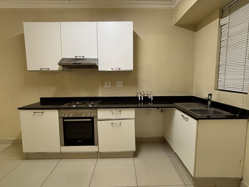 Headline: Modern Living in Manhattan Mews – Umhlanga Ridge – R8,300 p/m - Photo 1