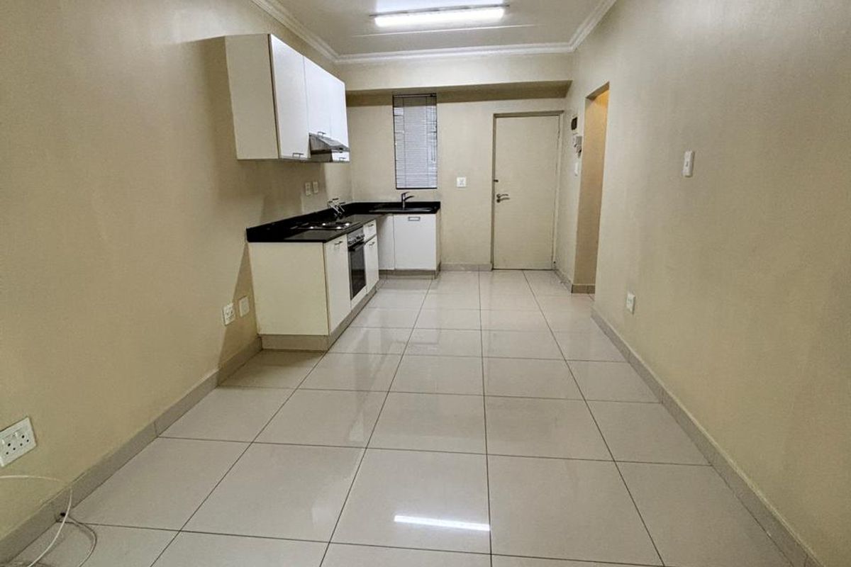 Headline: Modern Living in Manhattan Mews – Umhlanga Ridge – R8,300 p/m - Photo 2