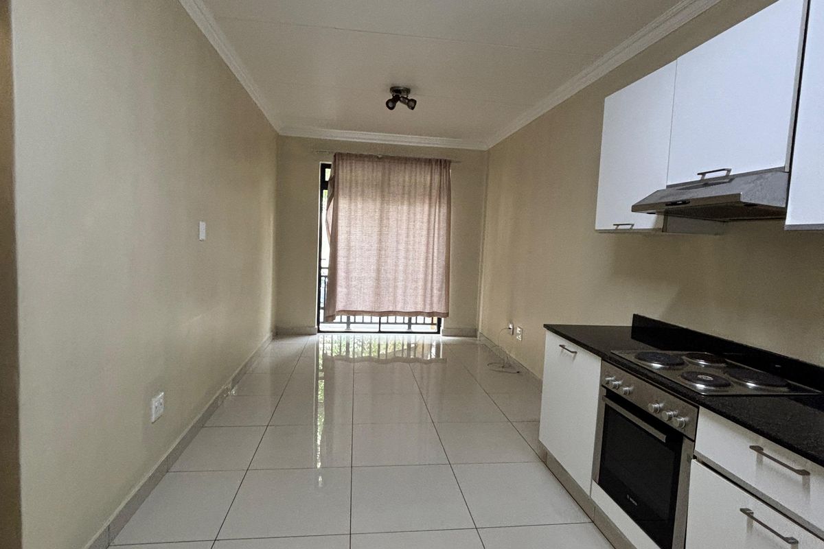 Headline: Modern Living in Manhattan Mews – Umhlanga Ridge – R8,300 p/m - Photo 3