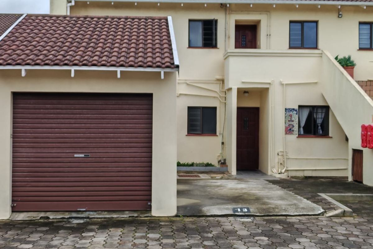 Position, Position, Position in Upper Walmer - Photo 3