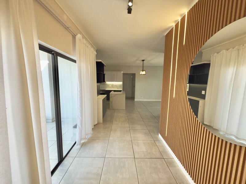 Modern 3-Bedroom Apartment in Izinga Eco Estate - Photo 2