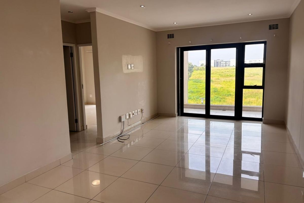 Modern 2-Bedroom Apartment to Rent in Umhlanga Ridge - Photo 3