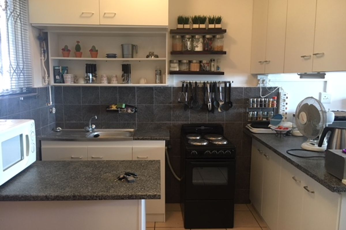 CENTRAL BACHELOR APARTMENT FOR SALE - Photo 4