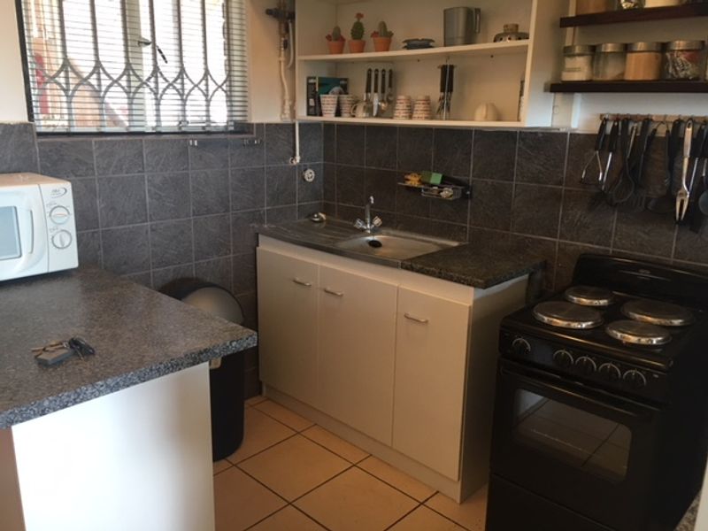 CENTRAL BACHELOR APARTMENT FOR SALE - Photo 5