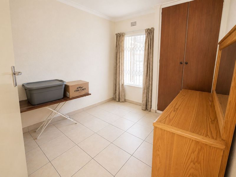 Spacious 2-Bedroom Home with a 1-Bedroom Fully Self-Contained Flatlet – Ideal Investment Opportunity - Photo 10