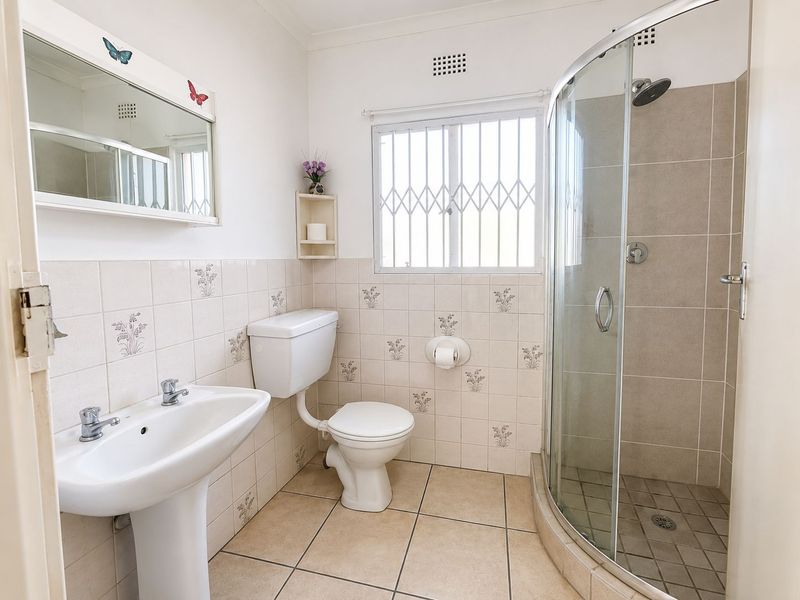 Spacious 2-Bedroom Home with a 1-Bedroom Fully Self-Contained Flatlet – Ideal Investment Opportunity - Photo 9